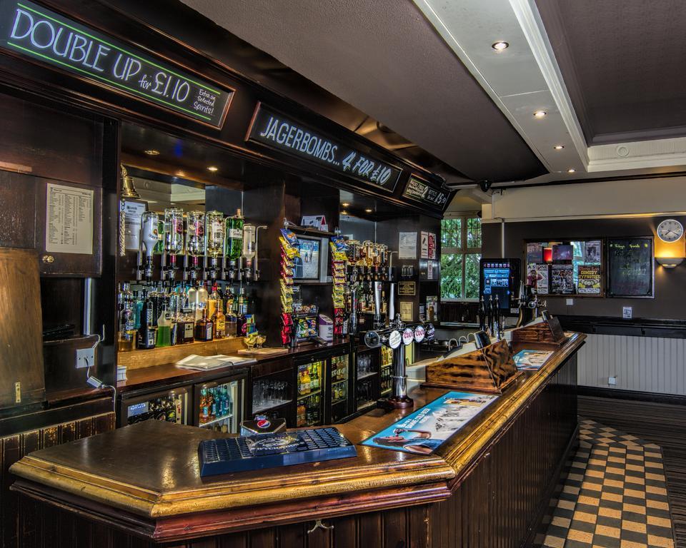 Отель The Miners Arms Лидс Экстерьер фото
